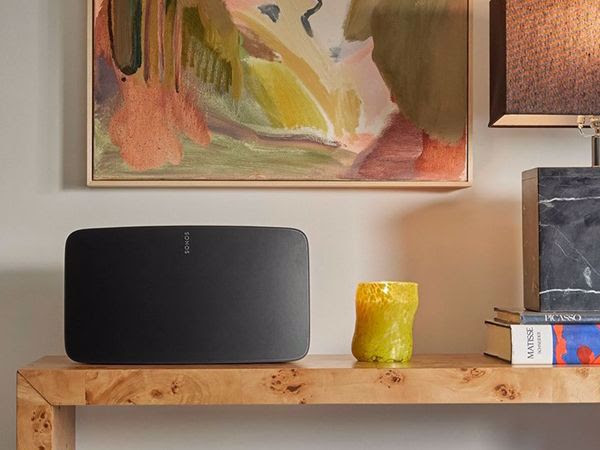 「暮らしを変えた逸品」vol.01：SONOS Fiveワイヤレススピーカー